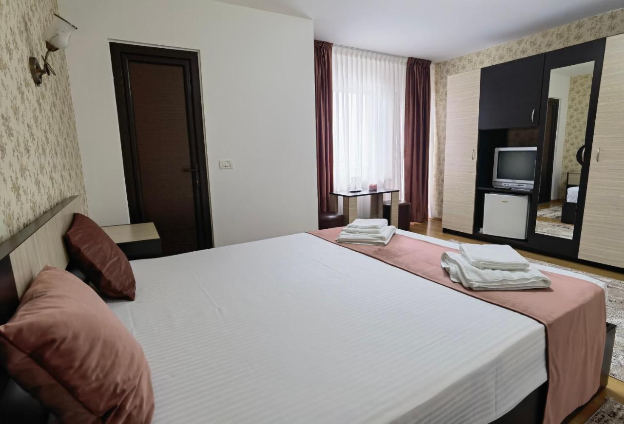 Pensiunea Royal Borşa Екстериор снимка