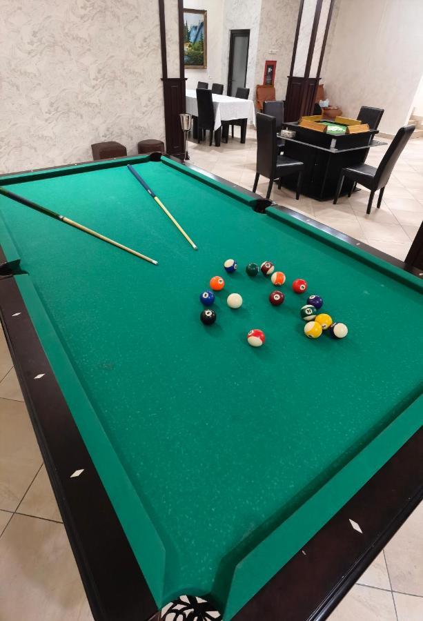 Pensiunea Royal Borşa Екстериор снимка