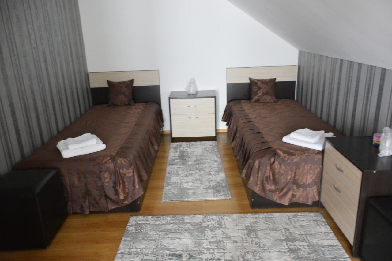 Pensiunea Royal Borşa Екстериор снимка