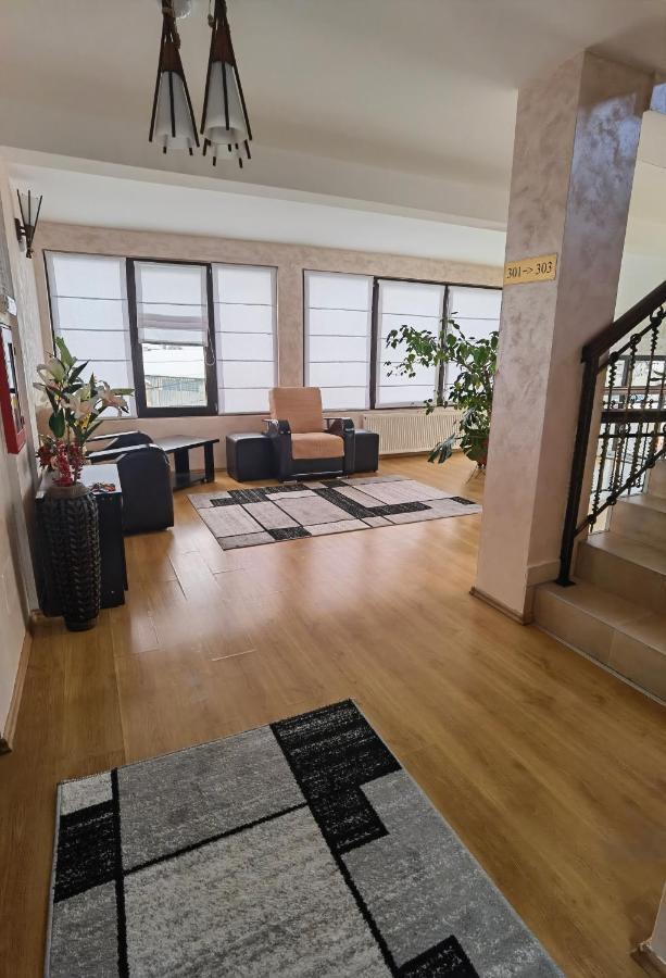 Pensiunea Royal Borşa Екстериор снимка
